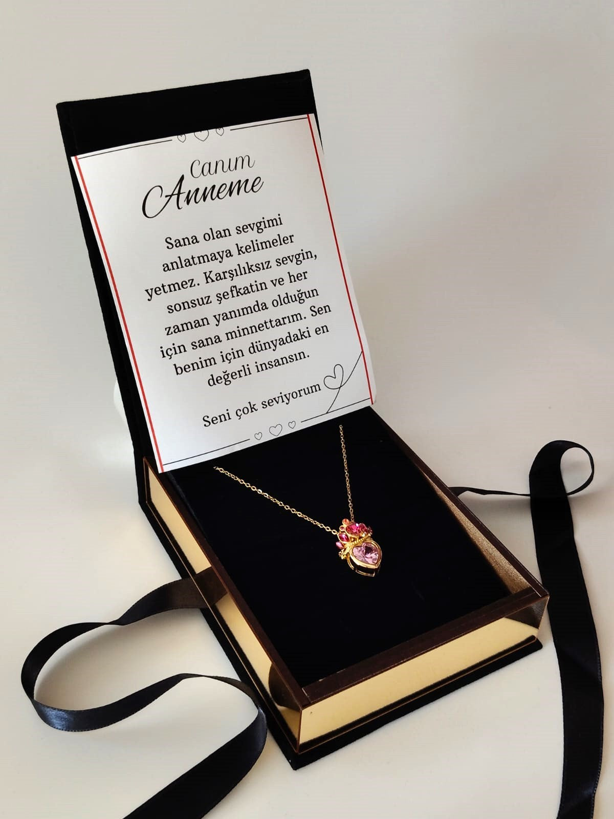 “Canım Anneme” Pembe Kraliçe Kolye